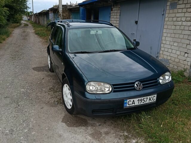 Зеленый Фольксваген Гольф, объемом двигателя 2 л и пробегом 279 тыс. км за 4000 $, фото 1 на Automoto.ua