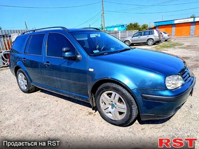 Зеленый Фольксваген Гольф, объемом двигателя 1.6 л и пробегом 270 тыс. км за 4200 $, фото 1 на Automoto.ua