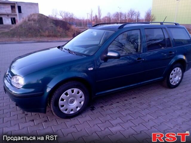 Зелений Фольксваген Гольф, об'ємом двигуна 1.4 л та пробігом 211 тис. км за 4500 $, фото 1 на Automoto.ua