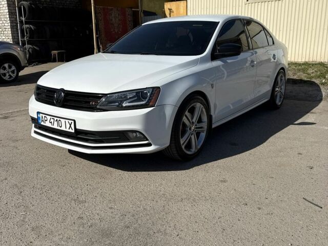 Белый Фольксваген Джетта, объемом двигателя 1.8 л и пробегом 200 тыс. км за 10800 $, фото 1 на Automoto.ua