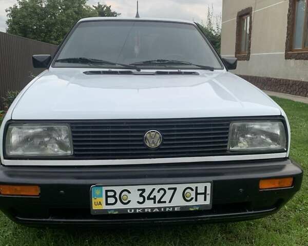 Белый Фольксваген Джетта, объемом двигателя 1.8 л и пробегом 2 тыс. км за 2400 $, фото 1 на Automoto.ua