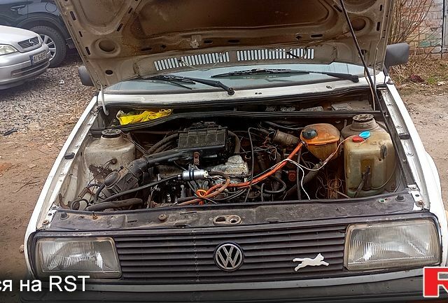 Белый Фольксваген Джетта, объемом двигателя 1.6 л и пробегом 330 тыс. км за 800 $, фото 1 на Automoto.ua