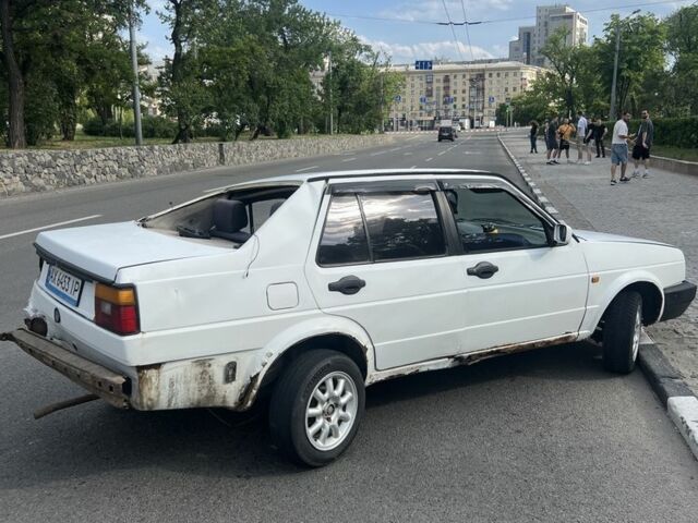 Белый Фольксваген Джетта, объемом двигателя 1.8 л и пробегом 295 тыс. км за 450 $, фото 1 на Automoto.ua