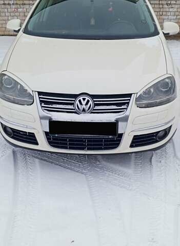 Білий Фольксваген Джетта, об'ємом двигуна 1.6 л та пробігом 386 тис. км за 5800 $, фото 1 на Automoto.ua