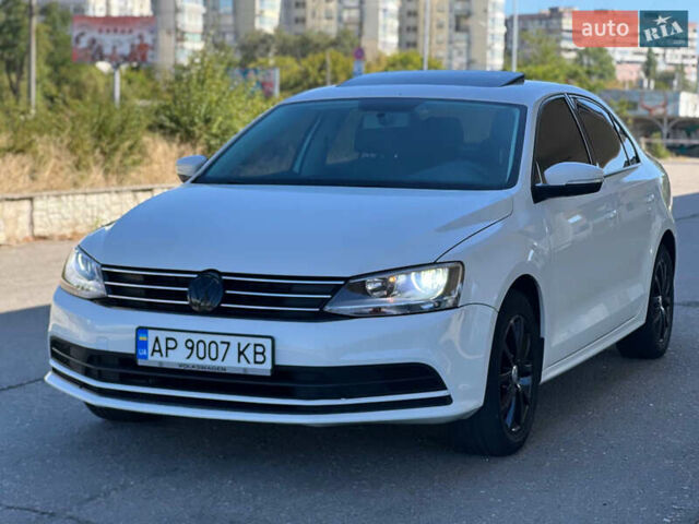 Белый Фольксваген Джетта, объемом двигателя 2.5 л и пробегом 134 тыс. км за 9800 $, фото 1 на Automoto.ua