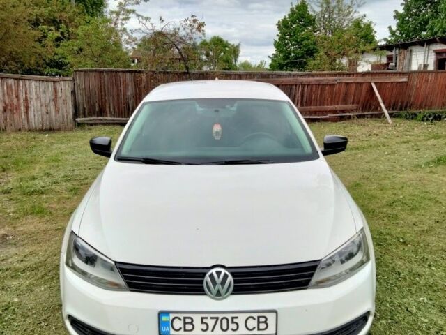 Фольксваген Джетта 2011 в Чернигове на Automoto.ua Белый Фольксваген Джетта, объемом двигателя 2 л и пробегом 250 тыс. км за 7000 $, фото 1 на Automoto.ua