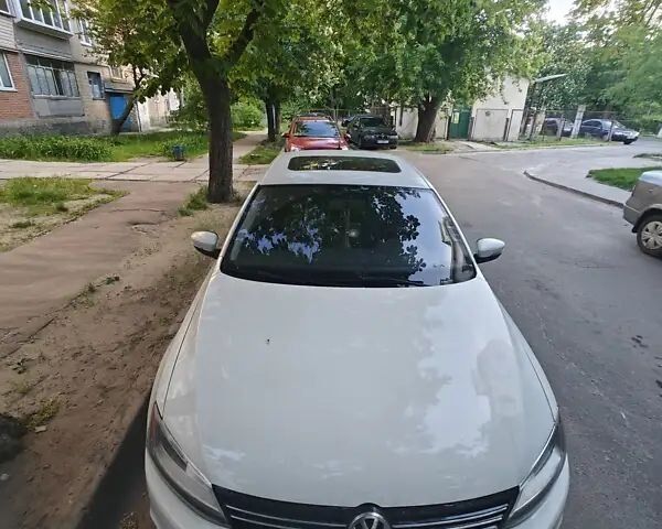 Белый Фольксваген Джетта, объемом двигателя 2.48 л и пробегом 0 тыс. км за 9300 $, фото 1 на Automoto.ua