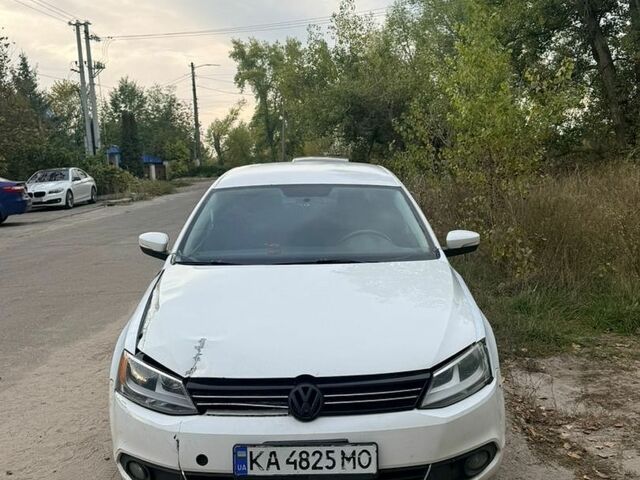 Белый Фольксваген Джетта, объемом двигателя 2.48 л и пробегом 330 тыс. км за 3000 $, фото 1 на Automoto.ua