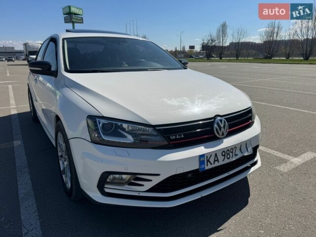 Белый Фольксваген Джетта, объемом двигателя 1.97 л и пробегом 233 тыс. км за 9500 $, фото 1 на Automoto.ua