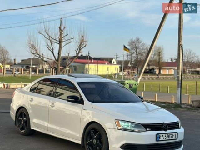 Белый Фольксваген Джетта, объемом двигателя 2.5 л и пробегом 225 тыс. км за 8299 $, фото 1 на Automoto.ua