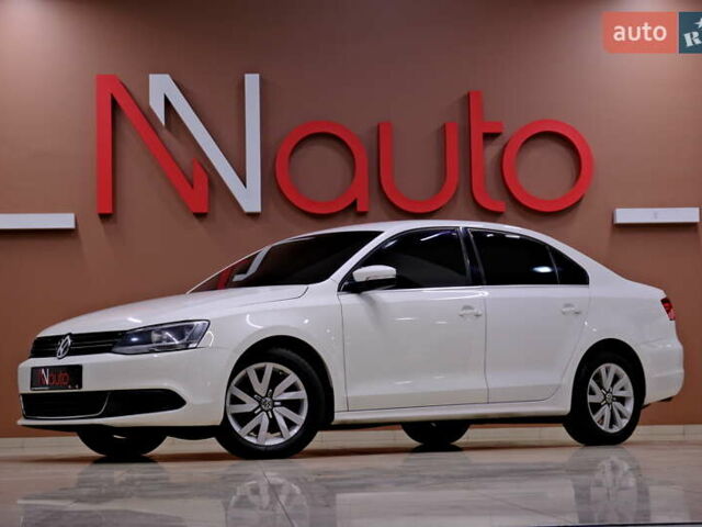 Білий Фольксваген Джетта, об'ємом двигуна 2.5 л та пробігом 168 тис. км за 8900 $, фото 1 на Automoto.ua