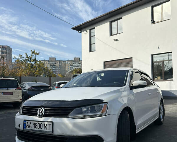 Белый Фольксваген Джетта, объемом двигателя 2.5 л и пробегом 252 тыс. км за 7700 $, фото 1 на Automoto.ua
