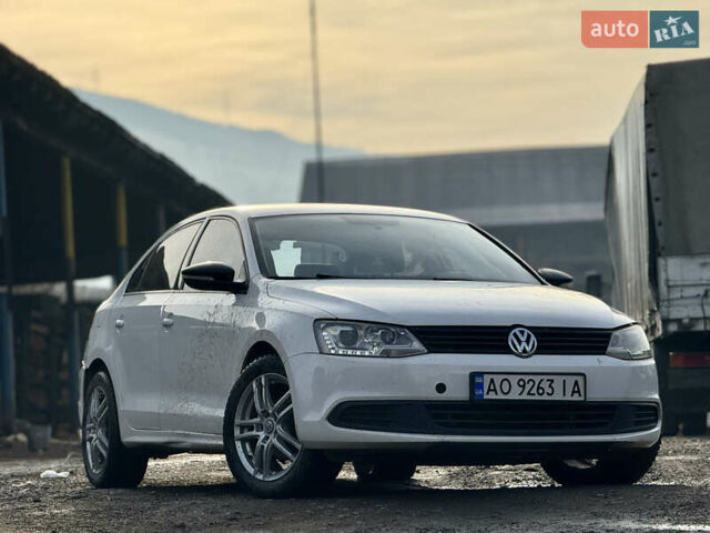 Белый Фольксваген Джетта, объемом двигателя 1.6 л и пробегом 182 тыс. км за 5400 $, фото 1 на Automoto.ua