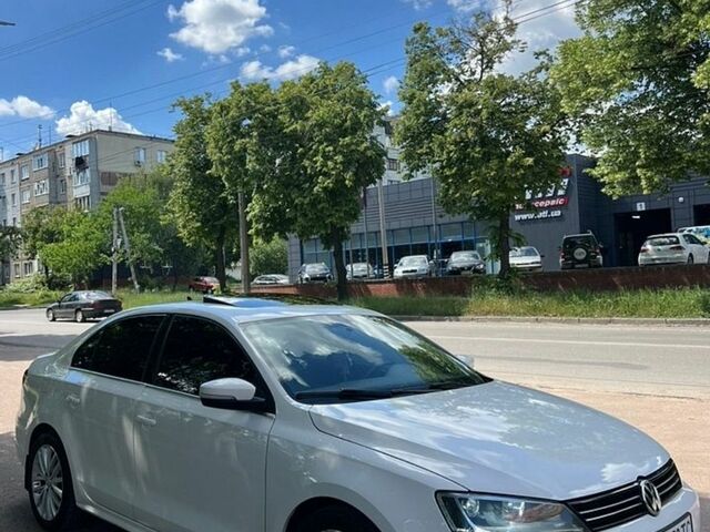 Белый Фольксваген Джетта, объемом двигателя 2.48 л и пробегом 255 тыс. км за 10100 $, фото 1 на Automoto.ua