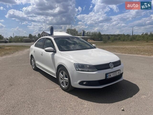 Белый Фольксваген Джетта, объемом двигателя 1.6 л и пробегом 235 тыс. км за 8700 $, фото 1 на Automoto.ua