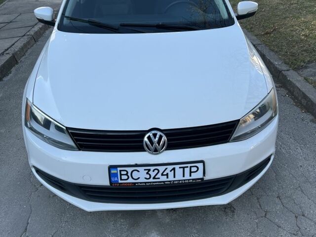 Белый Фольксваген Джетта, объемом двигателя 1.8 л и пробегом 214 тыс. км за 7800 $, фото 1 на Automoto.ua