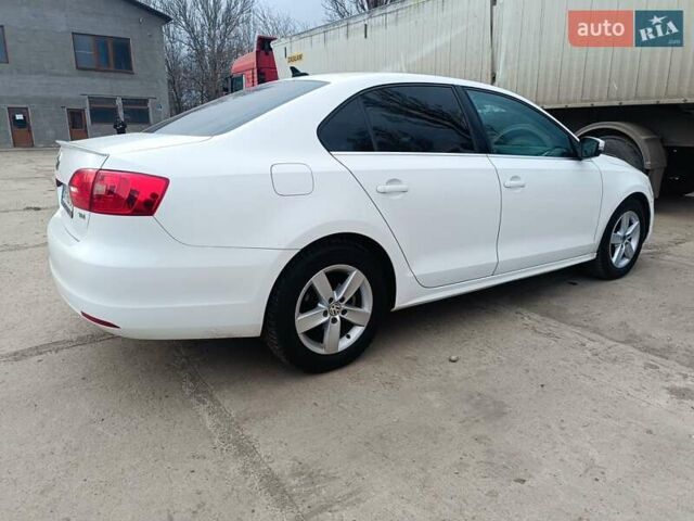 Белый Фольксваген Джетта, объемом двигателя 0 л и пробегом 330 тыс. км за 7800 $, фото 1 на Automoto.ua