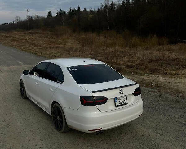 Білий Фольксваген Джетта, об'ємом двигуна 2.5 л та пробігом 148 тис. км за 9000 $, фото 1 на Automoto.ua