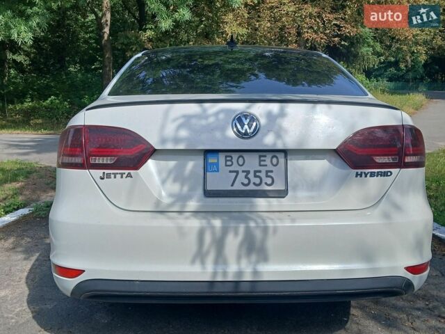 Білий Фольксваген Джетта, об'ємом двигуна 1.39 л та пробігом 300 тис. км за 10000 $, фото 1 на Automoto.ua