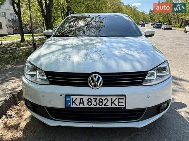 Белый Фольксваген Джетта, объемом двигателя 1.8 л и пробегом 206 тыс. км за 8500 $, фото 1 на Automoto.ua