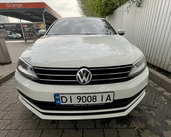 Білий Фольксваген Джетта, об'ємом двигуна 1.8 л та пробігом 132 тис. км за 10800 $, фото 1 на Automoto.ua