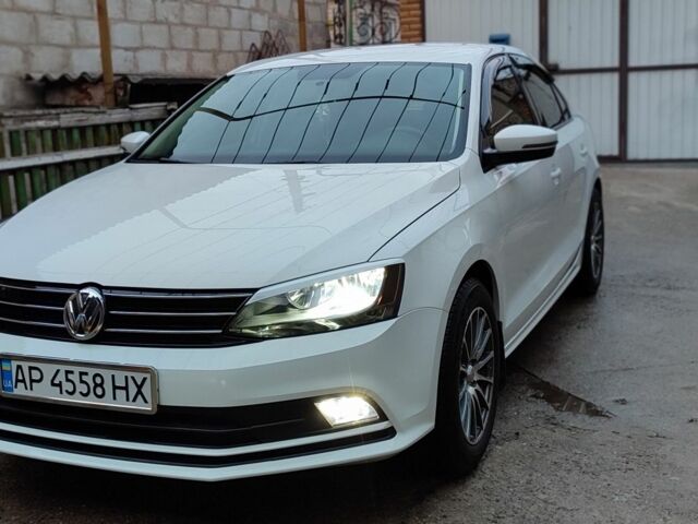 Білий Фольксваген Джетта, об'ємом двигуна 2 л та пробігом 151 тис. км за 10000 $, фото 1 на Automoto.ua