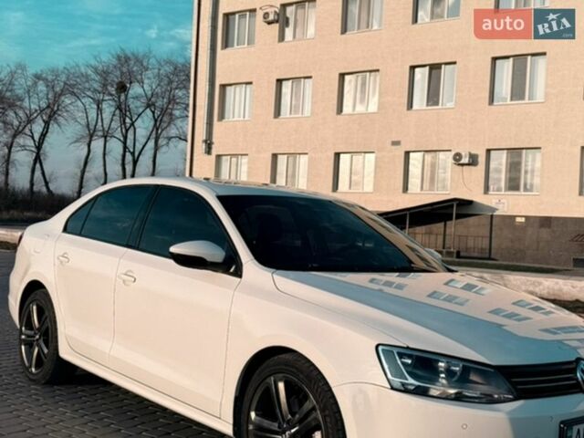 Белый Фольксваген Джетта, объемом двигателя 2 л и пробегом 192 тыс. км за 12000 $, фото 1 на Automoto.ua