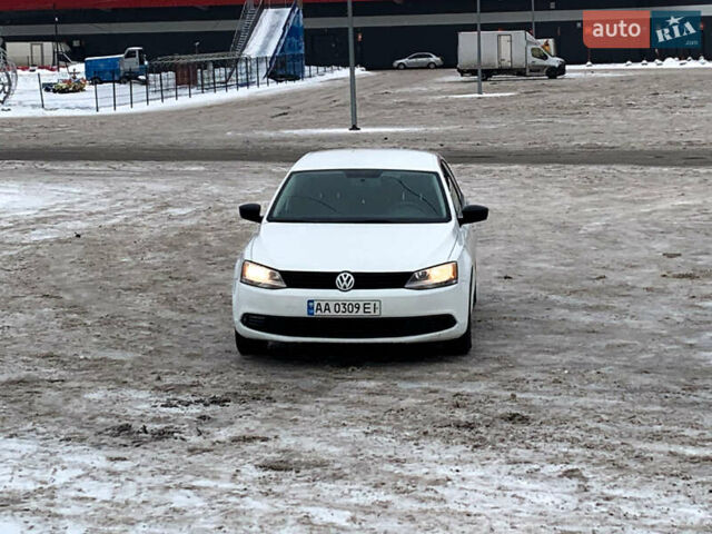 Білий Фольксваген Джетта, об'ємом двигуна 2 л та пробігом 142 тис. км за 10300 $, фото 1 на Automoto.ua