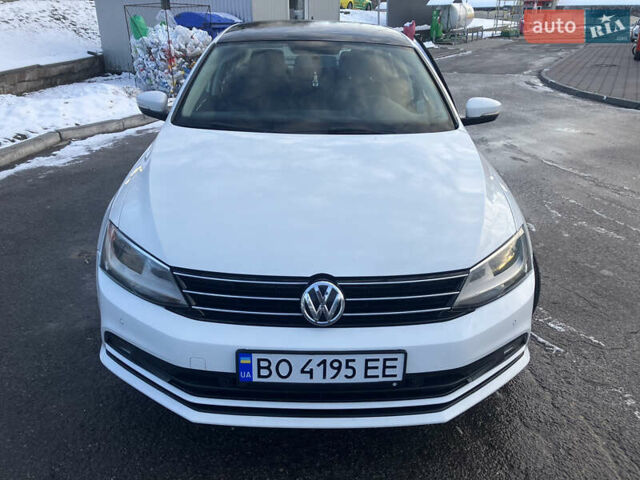 Белый Фольксваген Джетта, объемом двигателя 1.8 л и пробегом 128 тыс. км за 8000 $, фото 1 на Automoto.ua
