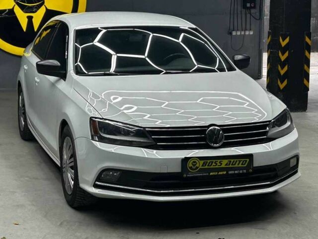 Белый Фольксваген Джетта, объемом двигателя 1.8 л и пробегом 177 тыс. км за 9750 $, фото 1 на Automoto.ua