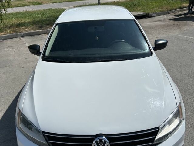 Белый Фольксваген Джетта, объемом двигателя 1.4 л и пробегом 256 тыс. км за 7800 $, фото 1 на Automoto.ua