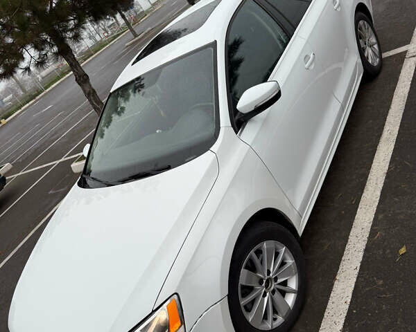 Білий Фольксваген Джетта, об'ємом двигуна 1.8 л та пробігом 165 тис. км за 10000 $, фото 1 на Automoto.ua