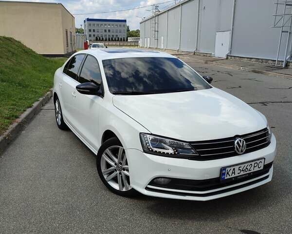 Белый Фольксваген Джетта, объемом двигателя 1.97 л и пробегом 240 тыс. км за 11500 $, фото 1 на Automoto.ua