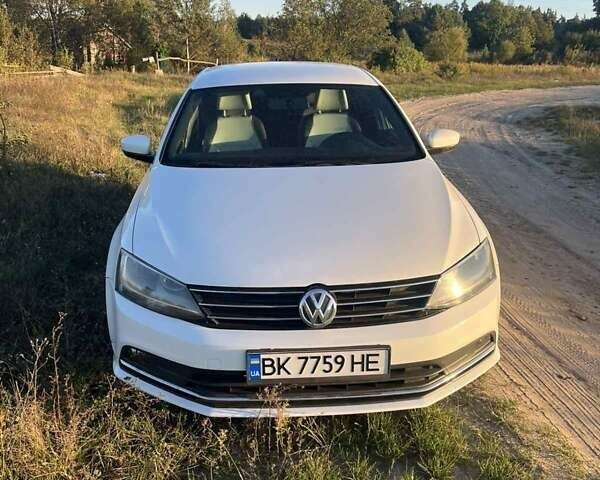 Белый Фольксваген Джетта, объемом двигателя 1.8 л и пробегом 163 тыс. км за 9800 $, фото 1 на Automoto.ua
