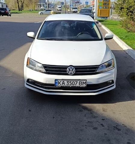 Белый Фольксваген Джетта, объемом двигателя 1.8 л и пробегом 200 тыс. км за 9500 $, фото 1 на Automoto.ua