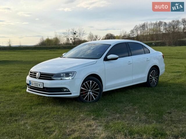 Белый Фольксваген Джетта, объемом двигателя 2 л и пробегом 178 тыс. км за 11700 $, фото 1 на Automoto.ua