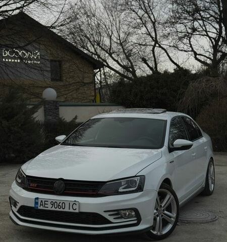 Білий Фольксваген Джетта, об'ємом двигуна 2 л та пробігом 141 тис. км за 13300 $, фото 1 на Automoto.ua