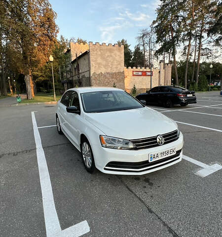 Білий Фольксваген Джетта, об'ємом двигуна 2 л та пробігом 117 тис. км за 10500 $, фото 1 на Automoto.ua