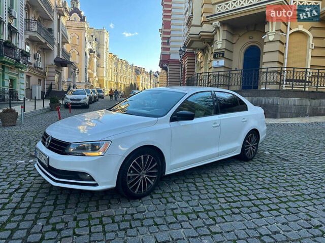 Белый Фольксваген Джетта, объемом двигателя 1.8 л и пробегом 190 тыс. км за 7770 $, фото 1 на Automoto.ua