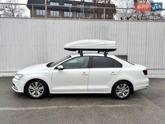 Белый Фольксваген Джетта, объемом двигателя 1.6 л и пробегом 141 тыс. км за 14000 $, фото 1 на Automoto.ua