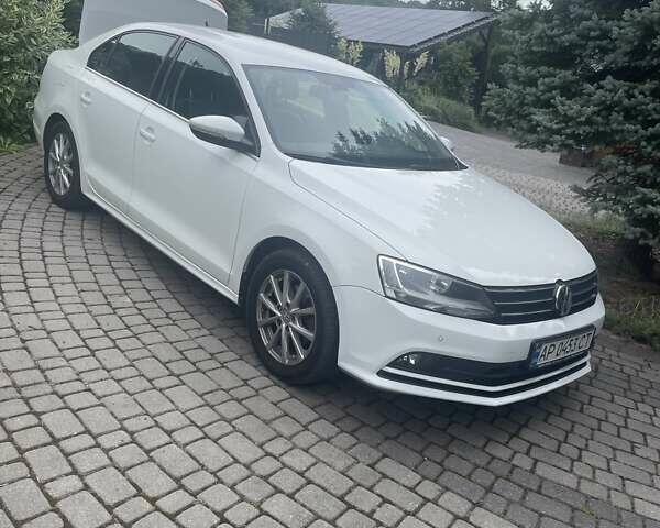 Белый Фольксваген Джетта, объемом двигателя 1.6 л и пробегом 197 тыс. км за 11111 $, фото 1 на Automoto.ua