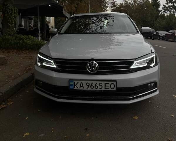 Білий Фольксваген Джетта, об'ємом двигуна 1.4 л та пробігом 119 тис. км за 11165 $, фото 1 на Automoto.ua