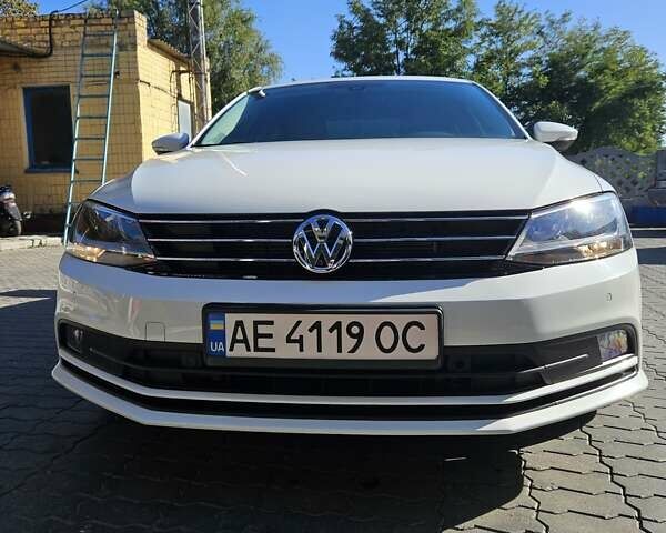 Белый Фольксваген Джетта, объемом двигателя 1.6 л и пробегом 93 тыс. км за 14200 $, фото 1 на Automoto.ua