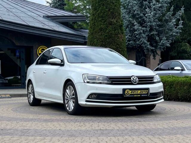 Білий Фольксваген Джетта, об'ємом двигуна 1.6 л та пробігом 186 тис. км за 10698 $, фото 1 на Automoto.ua