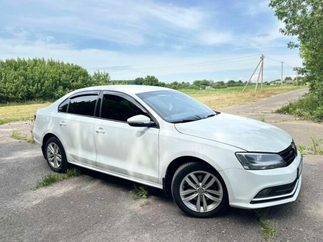 Белый Фольксваген Джетта, объемом двигателя 1.6 л и пробегом 240 тыс. км за 9800 $, фото 1 на Automoto.ua