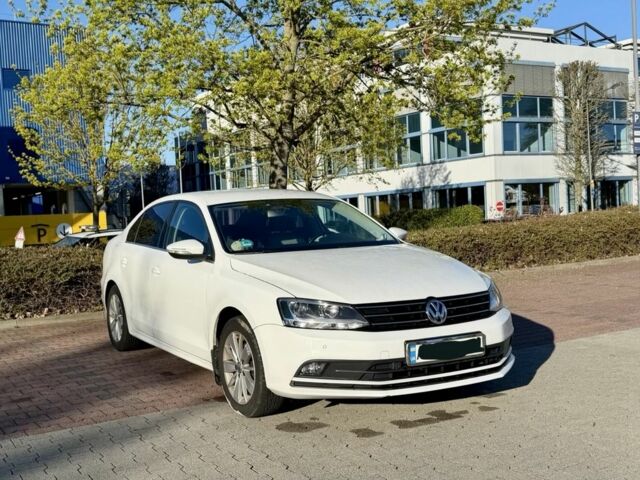 Білий Фольксваген Джетта, об'ємом двигуна 1.6 л та пробігом 220 тис. км за 8752 $, фото 1 на Automoto.ua
