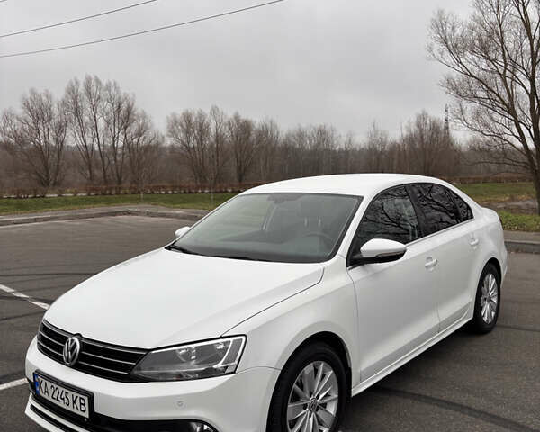 Білий Фольксваген Джетта, об'ємом двигуна 1.6 л та пробігом 149 тис. км за 12800 $, фото 1 на Automoto.ua