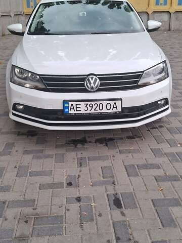 Белый Фольксваген Джетта, объемом двигателя 1.6 л и пробегом 206 тыс. км за 12000 $, фото 1 на Automoto.ua