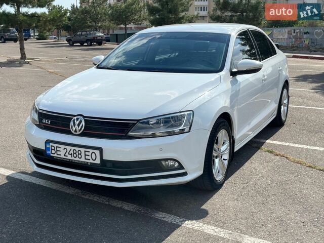 Білий Фольксваген Джетта, об'ємом двигуна 1.6 л та пробігом 79 тис. км за 13500 $, фото 1 на Automoto.ua