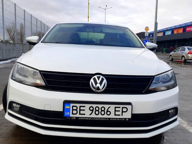 Белый Фольксваген Джетта, объемом двигателя 1.6 л и пробегом 123 тыс. км за 11500 $, фото 1 на Automoto.ua